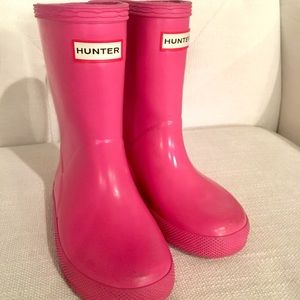Hunter Girls' Gloss First Classic Rain Boots pink